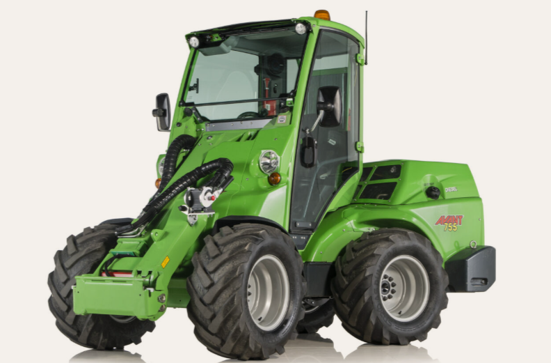 AVANT Kompaktlader 755i