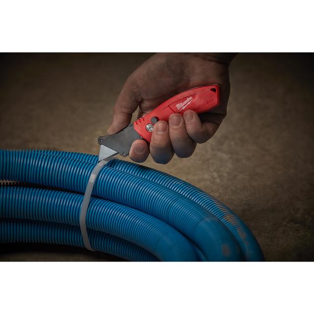 MILWAUKEE FASTBACK Universal-Klappmesser kompakt