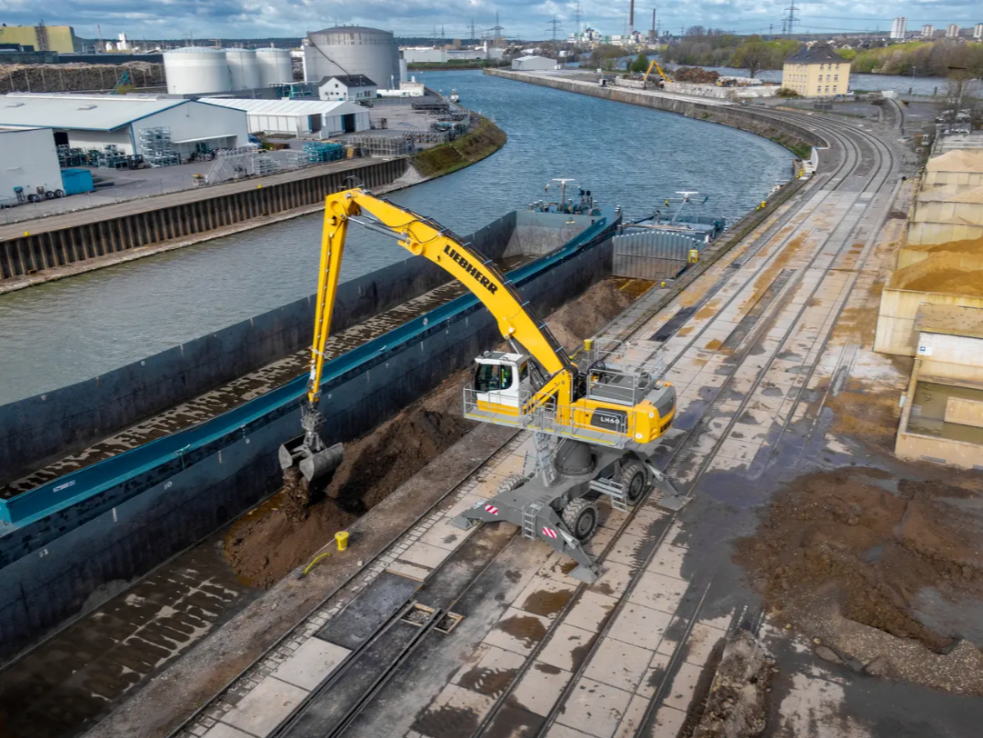 Liebherr Materialumschlagbagger LH 60 M HighRise Port G6.0-D