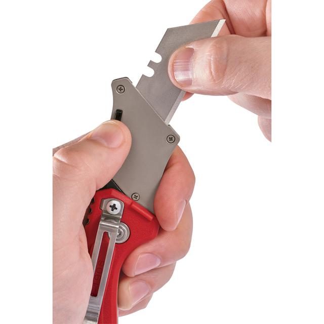 MILWAUKEE FASTBACK Universal-Klappmesser kompakt