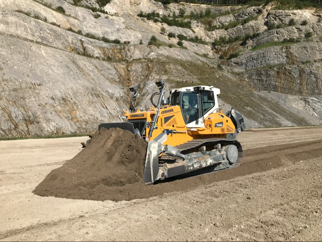 Liebherr Planierraupe PR 746 G8.0-D